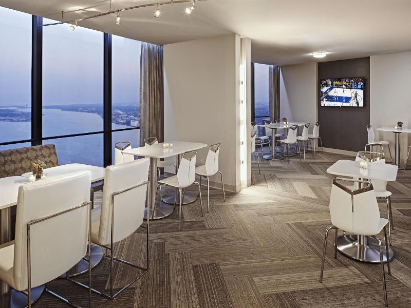 Detroit Marriott at the Renaissance Center image