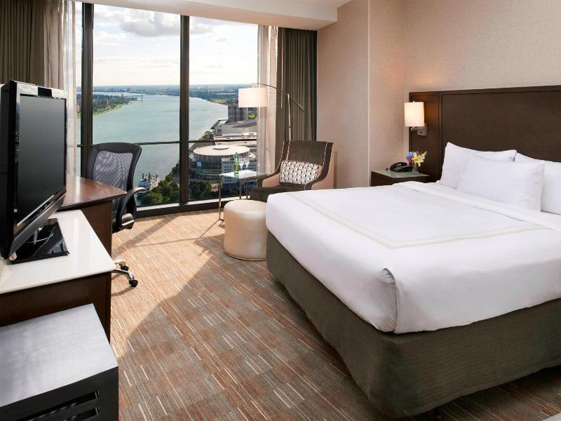 Detroit Marriott at the Renaissance Center image