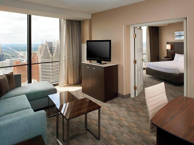 Detroit Marriott at the Renaissance Center image