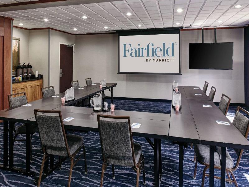 Fairfield Inn & Suites Detroit Livonia image