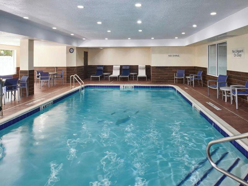 Fairfield Inn & Suites Detroit Livonia image