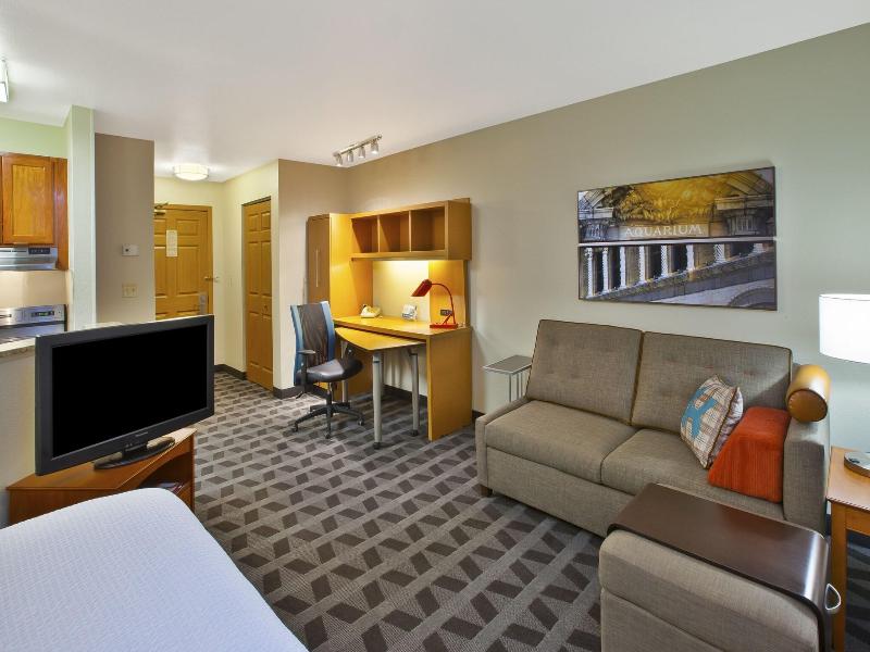 TownePlace Suites Detroit Livonia image