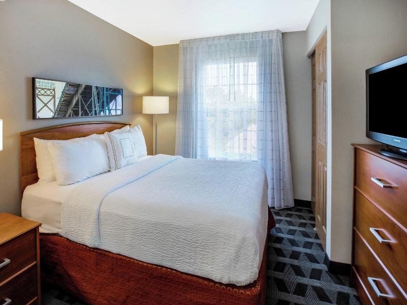 TownePlace Suites Detroit Livonia image