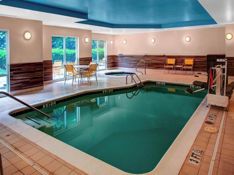 Fairfield Inn & Suites Emporia I-95 image