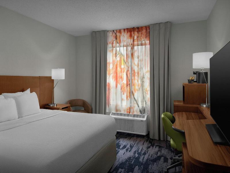 Fairfield Inn & Suites Emporia I-95 image