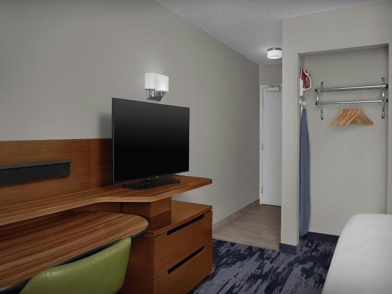 Fairfield Inn & Suites Emporia I-95 image