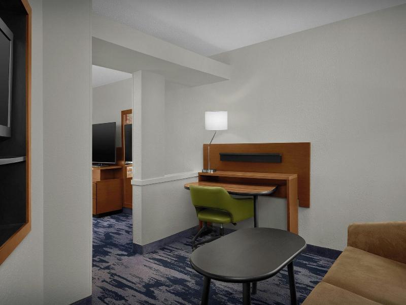Fairfield Inn & Suites Emporia I-95 image
