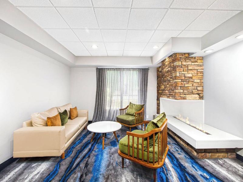Fairfield Inn Evansville East image
