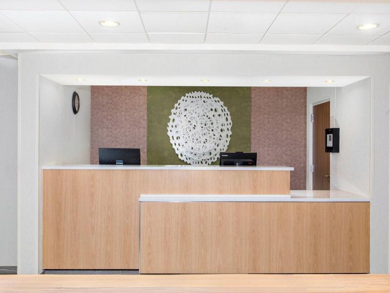 Fairfield Inn Evansville East image