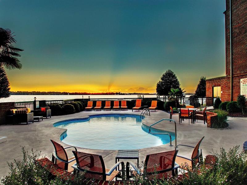 Courtyard New Bern