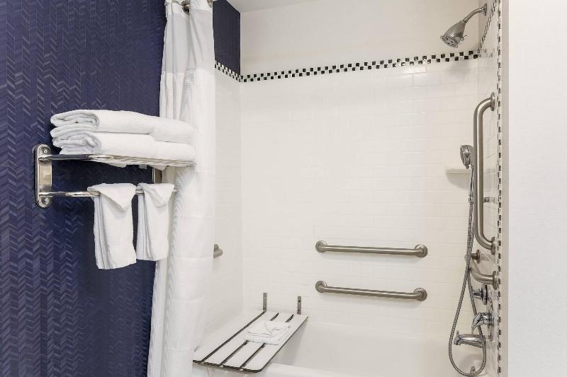 Fairfield Inn & Suites Mahwah image
