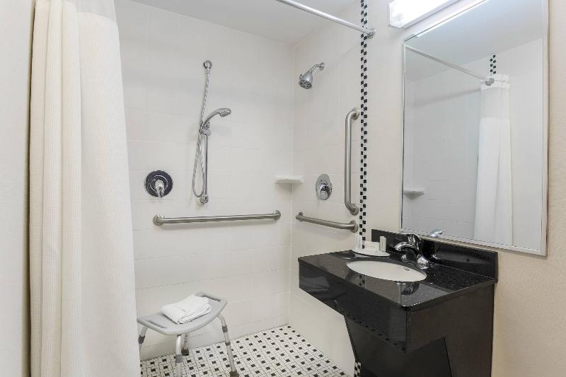 Fairfield Inn & Suites Mahwah image