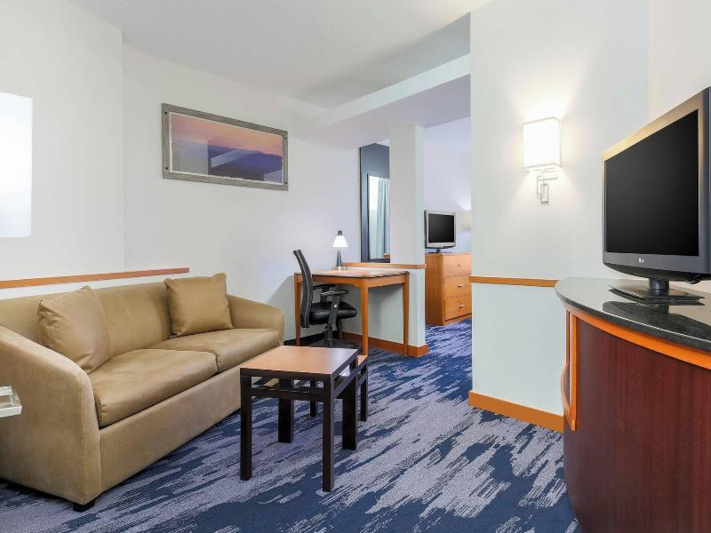 Fairfield Inn & Suites Mahwah image
