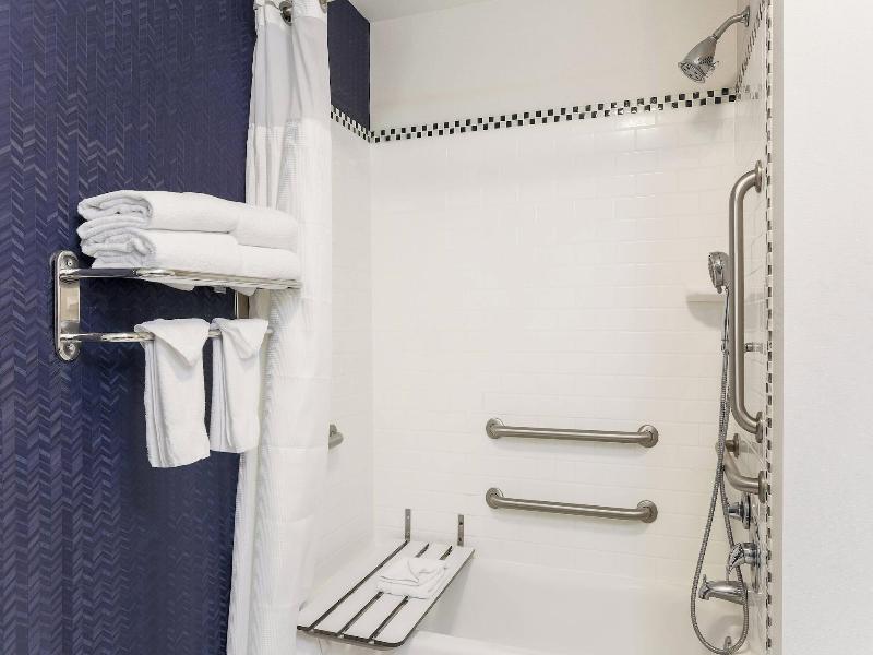 Fairfield Inn & Suites Mahwah image