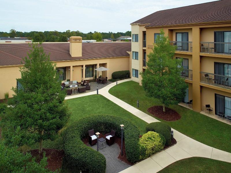 Courtyard Fayetteville