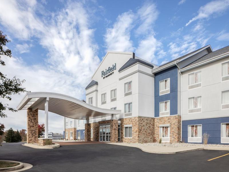Fairfield Inn & Suites By Marriott Fort Wayne — exterior view