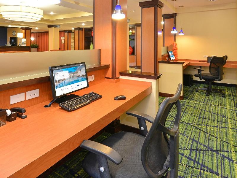Fairfield Inn & Suites By Marriott Fort Wayne image