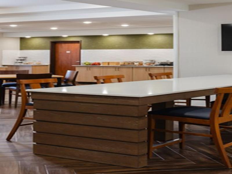 Fairfield Inn & Suites By Marriott Fort Wayne — restaurant