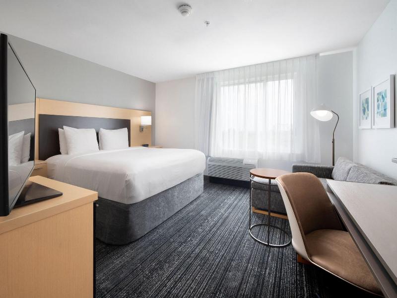 TownePlace Suites Galveston Island image