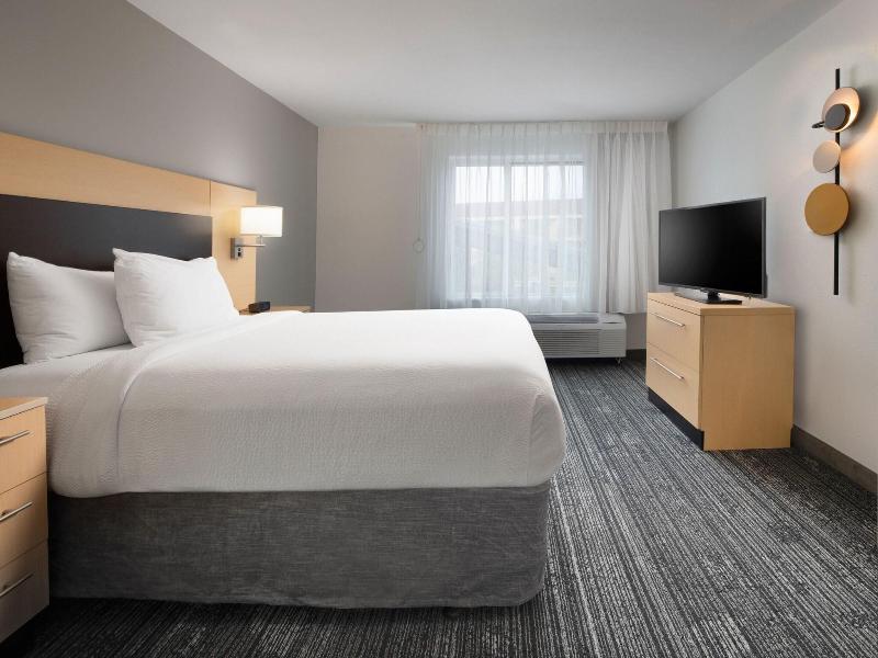 TownePlace Suites Galveston Island image