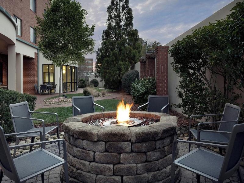 Courtyard Greensboro Airport image
