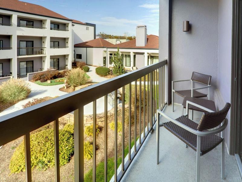 Courtyard Greenville Haywood Mall image