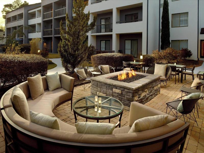 Courtyard Greenville Haywood Mall image