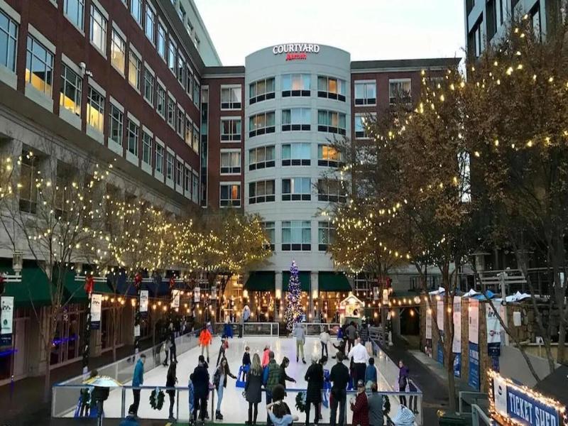 Courtyard by Marriott Greenville Downtown image