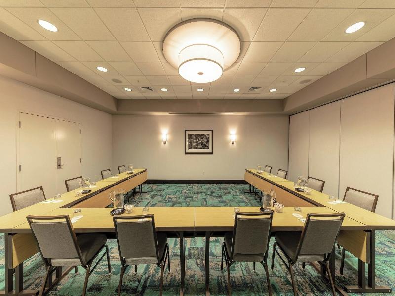 Courtyard by Marriott Greenville Downtown image