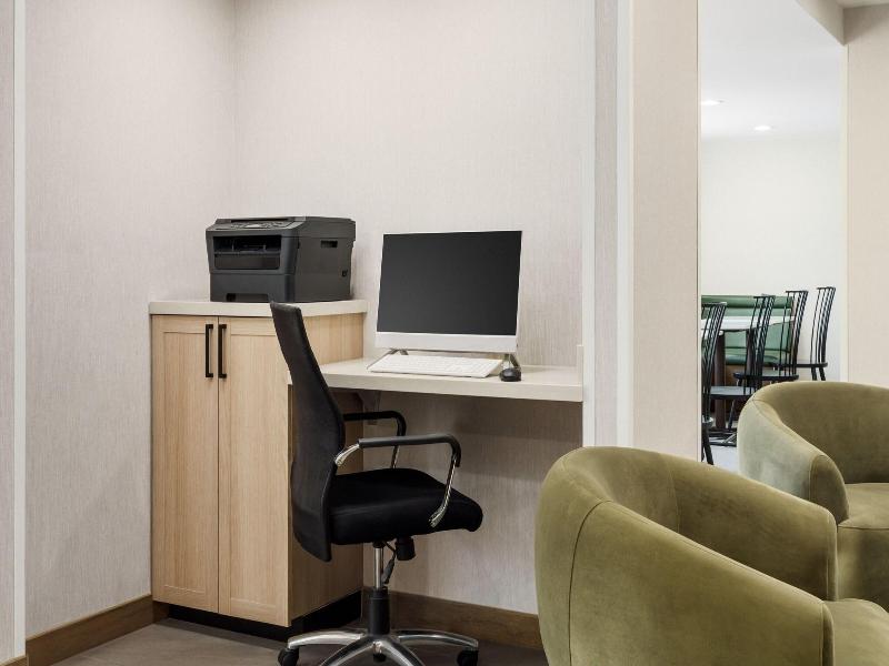 Fairfield Inn & Suites Harrisburg Hershey image