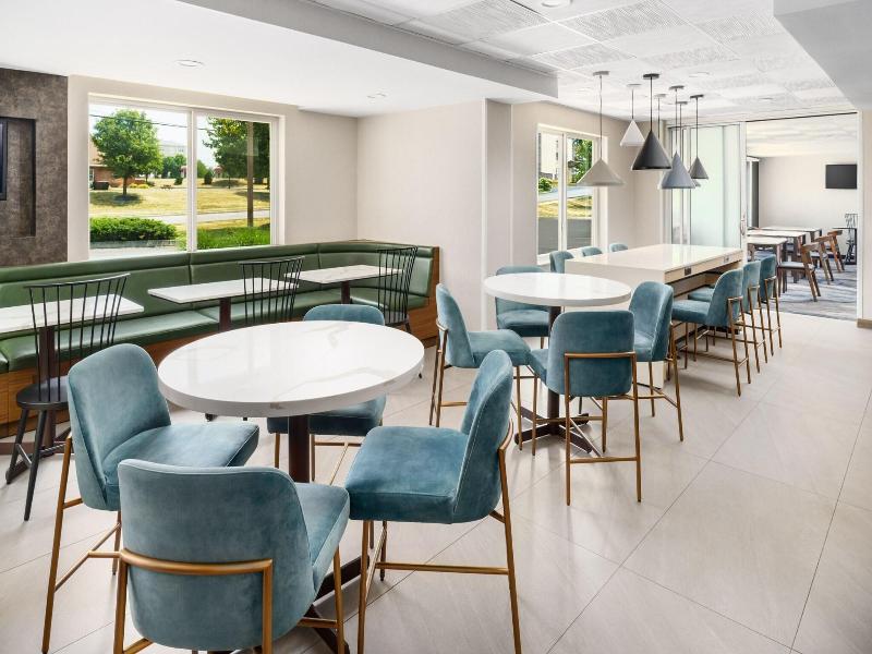 Fairfield Inn & Suites Harrisburg Hershey image