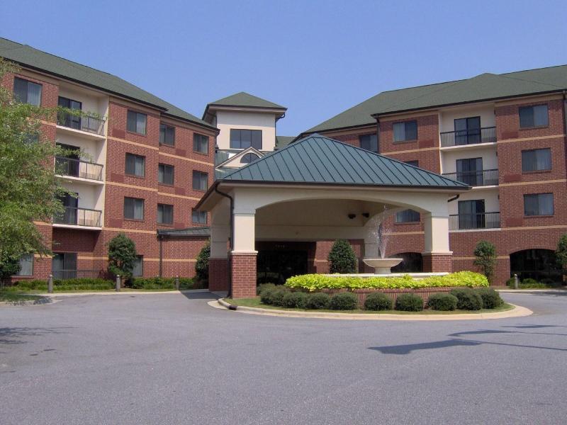 Courtyard Hickory image