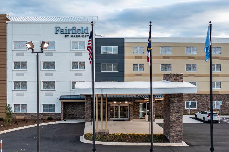 Fairfield Inn & Suites Hickory image