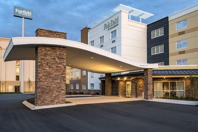 Fairfield Inn & Suites Hickory image