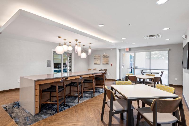 Fairfield Inn & Suites Hickory image