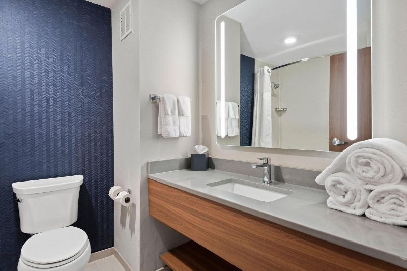 Fairfield Inn & Suites Hickory image
