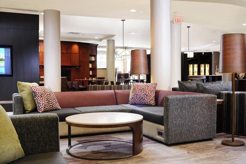 Courtyard Houston Pearland image