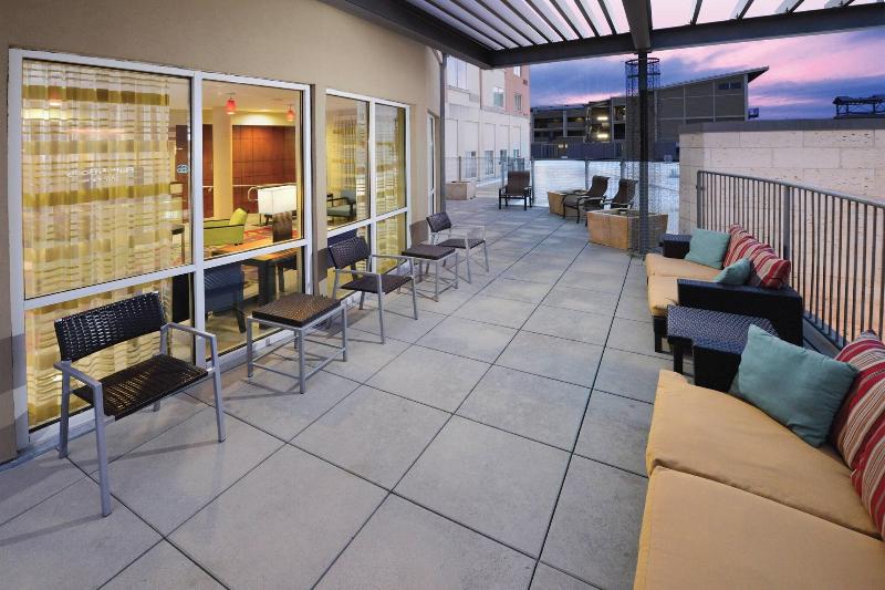 Courtyard Houston Pearland image