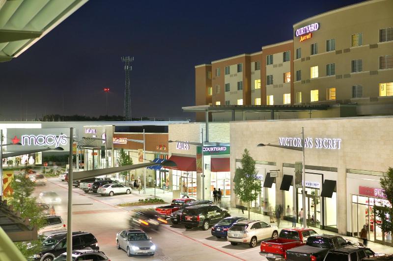 Courtyard Houston Pearland image