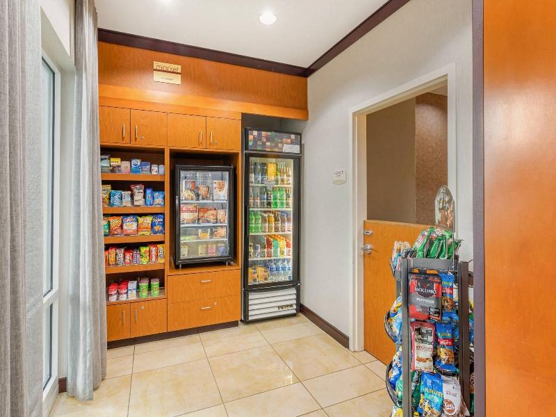 Fairfield Inn &Suites Houston Conroe,The Woodlands image