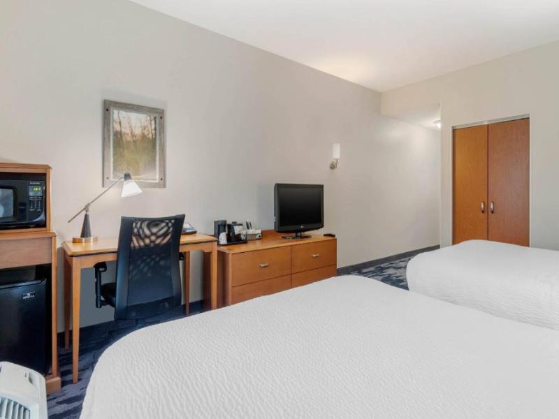 Fairfield Inn &Suites Houston Conroe,The Woodlands image