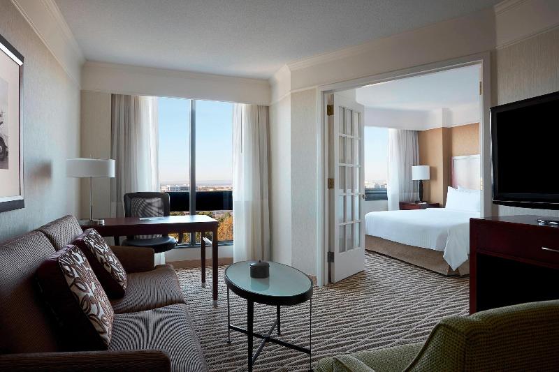 Washington Dulles Marriott Suites