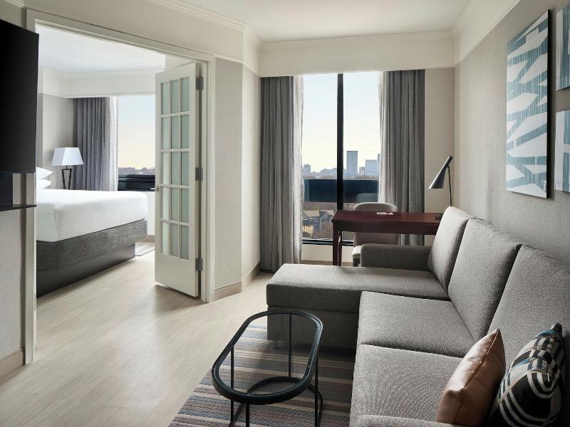 Washington Dulles Marriott Suites image