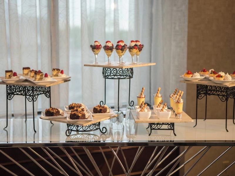 Washington Dulles Marriott Suites image