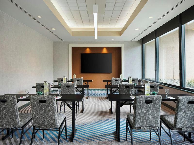 Washington Dulles Marriott Suites image