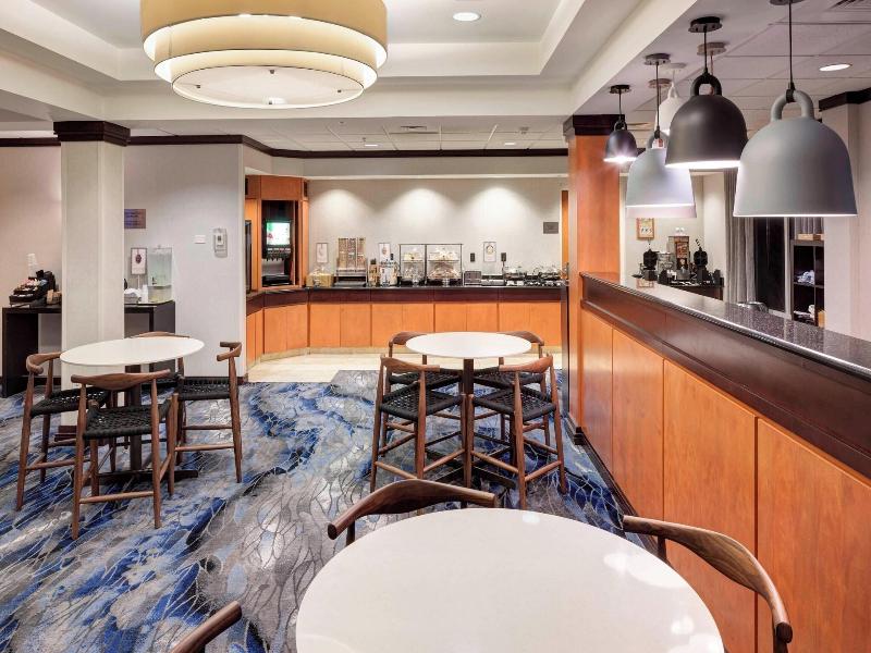 Fairfield Inn&Suites Wilmington/Wrightsville Beach image