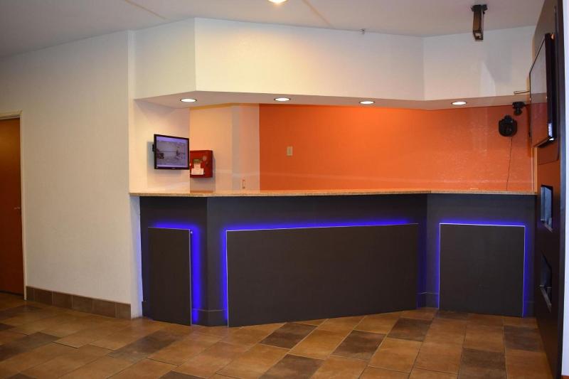 Motel 6 Anderson, IN - Indianapolis image