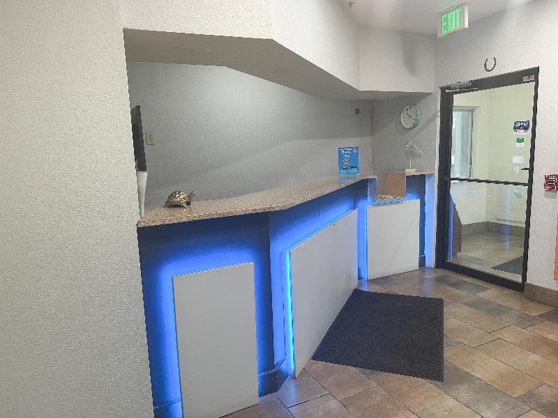 Motel 6 Anderson, IN - Indianapolis image