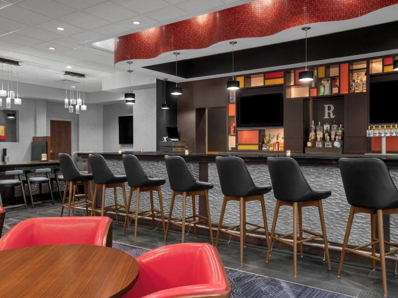Renaissance Indianapolis North Hotel image