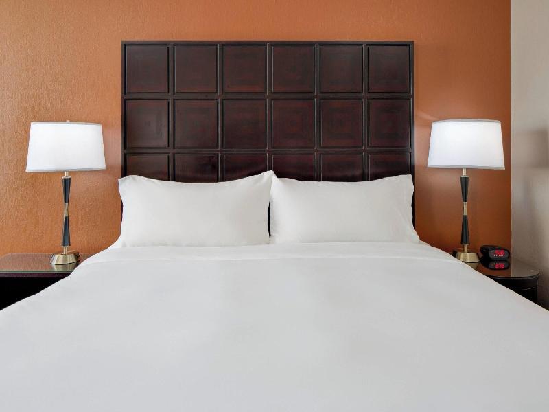 Renaissance Indianapolis North Hotel image